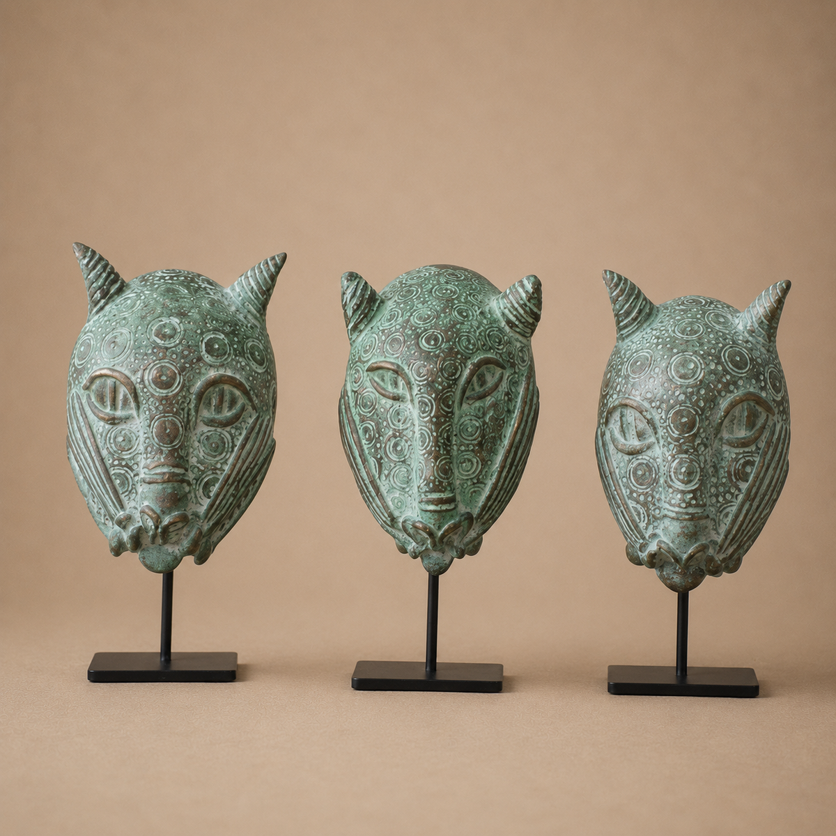 BENIN LEOPARD HEAD (BENIN/NIGERIA) 15H