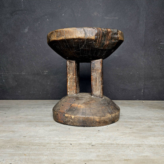 LOZI STOOL (ZAMBIA) ROUND 23D 23H